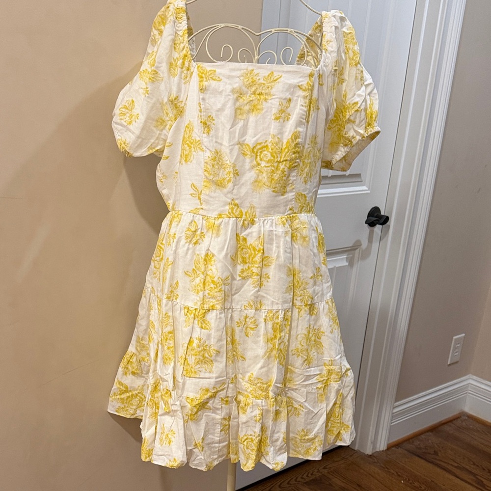 Chelsea & Violet Yellow Floral Mini Dress